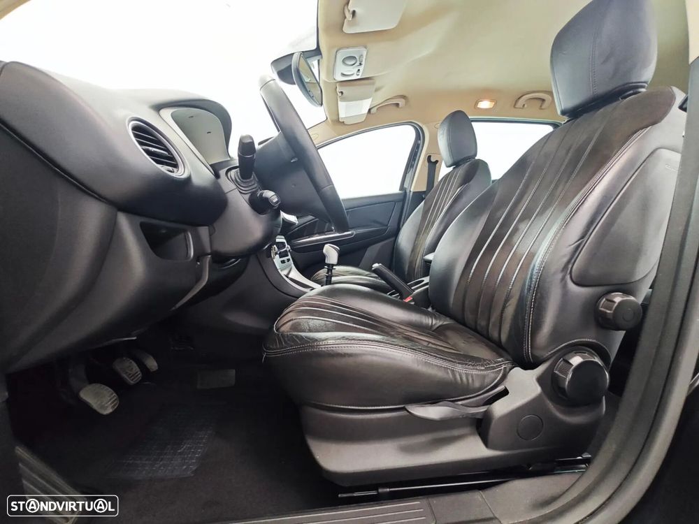 Lancia Delta 1.6 M-Jet Oro - 38