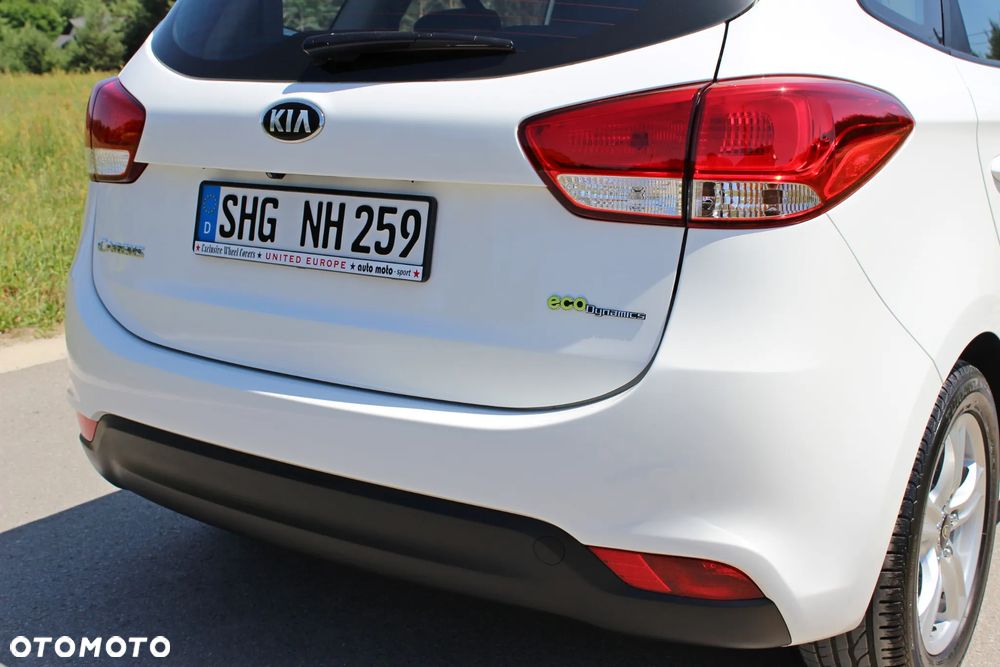 Kia Carens 1.7 CRDi 115 Dream Team Edition - 14