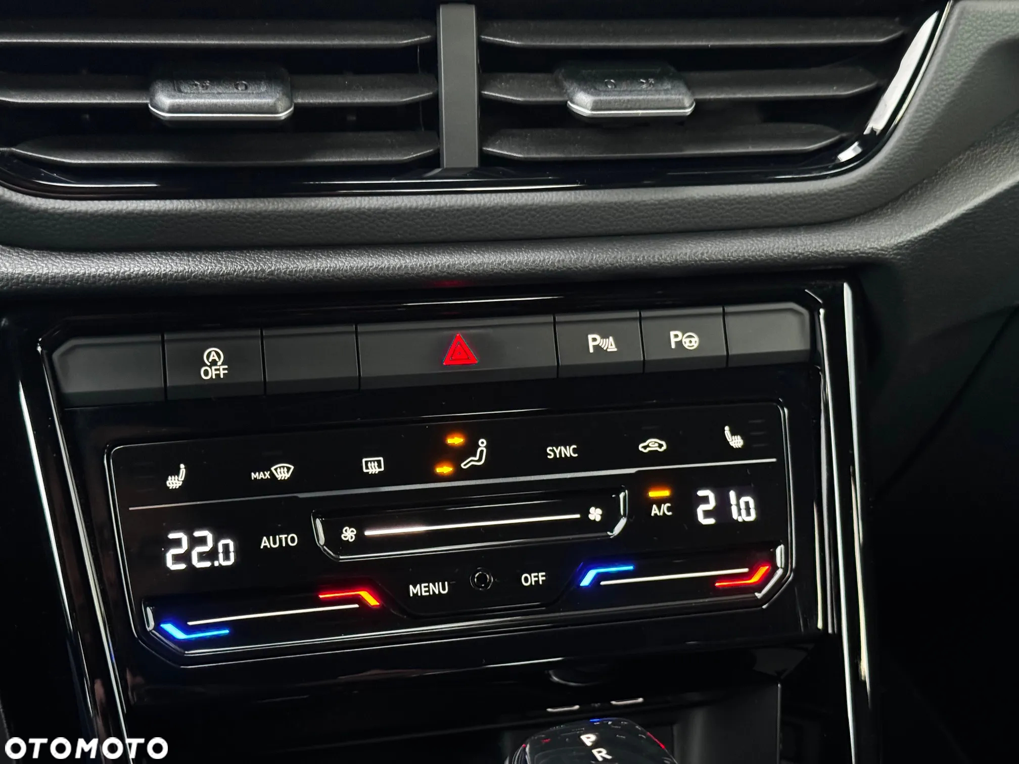 Volkswagen T-Roc 1.5 TSI R-Line DSG - 23