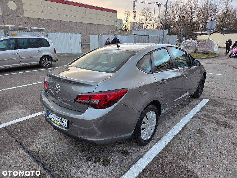 Opel Astra - 6