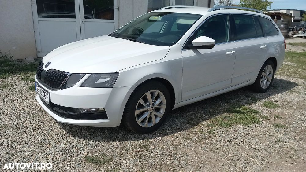 Skoda Octavia 1.6 TDI DSG Style - 4