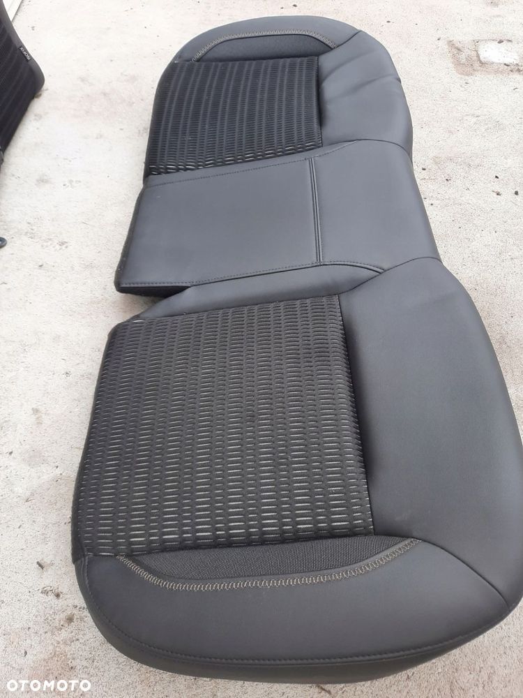 KANAPA OPARCIE TYŁ PEUGEOT 208 3D - 5