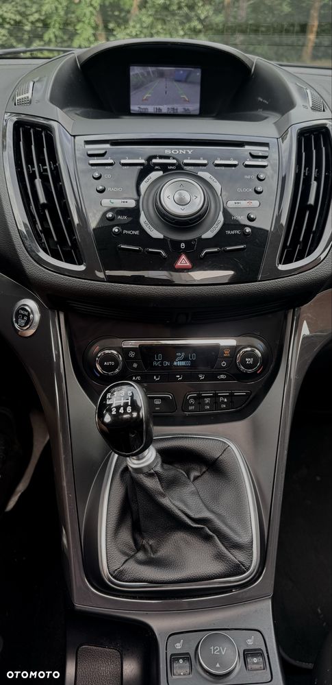 Ford Kuga - 8