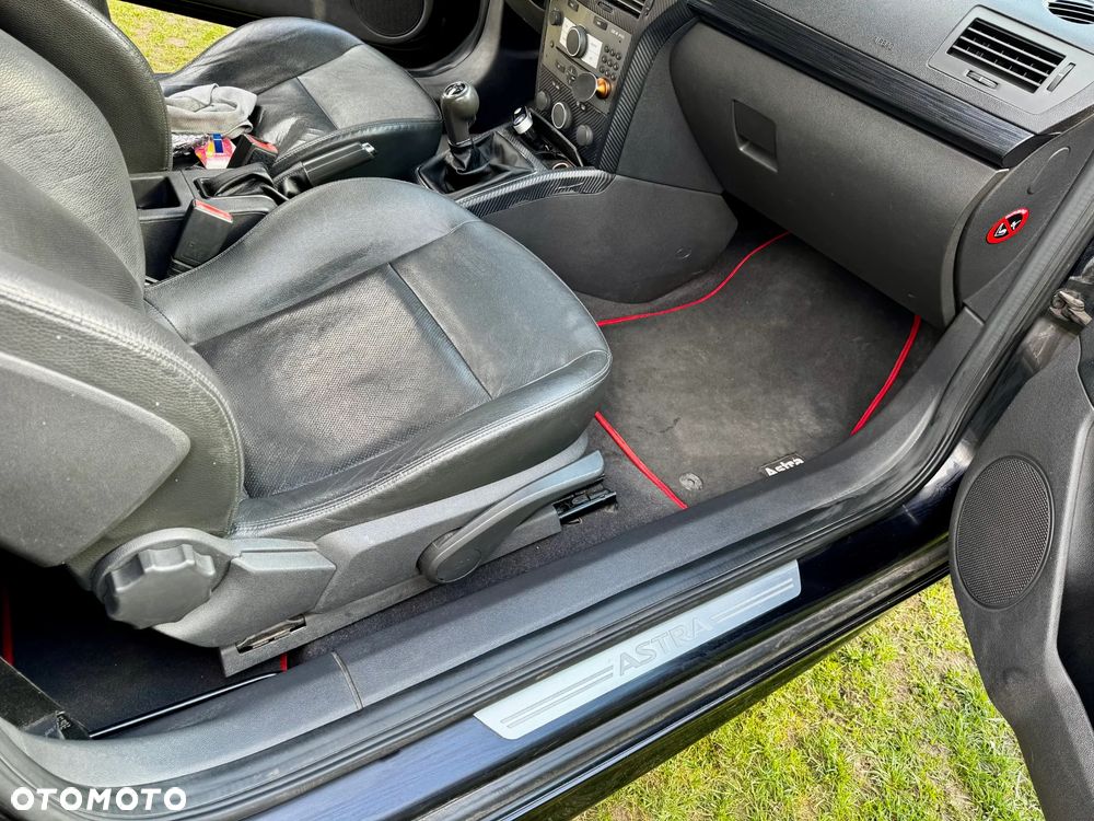 Opel Astra 2.0 T Sport - 31