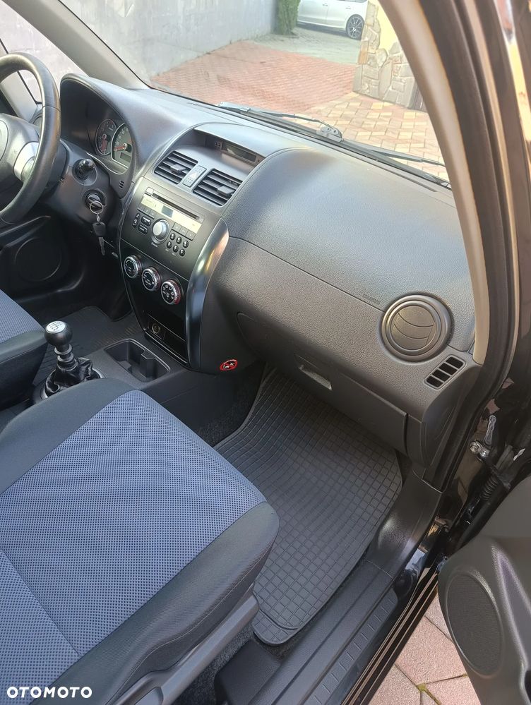 Suzuki SX4 - 8