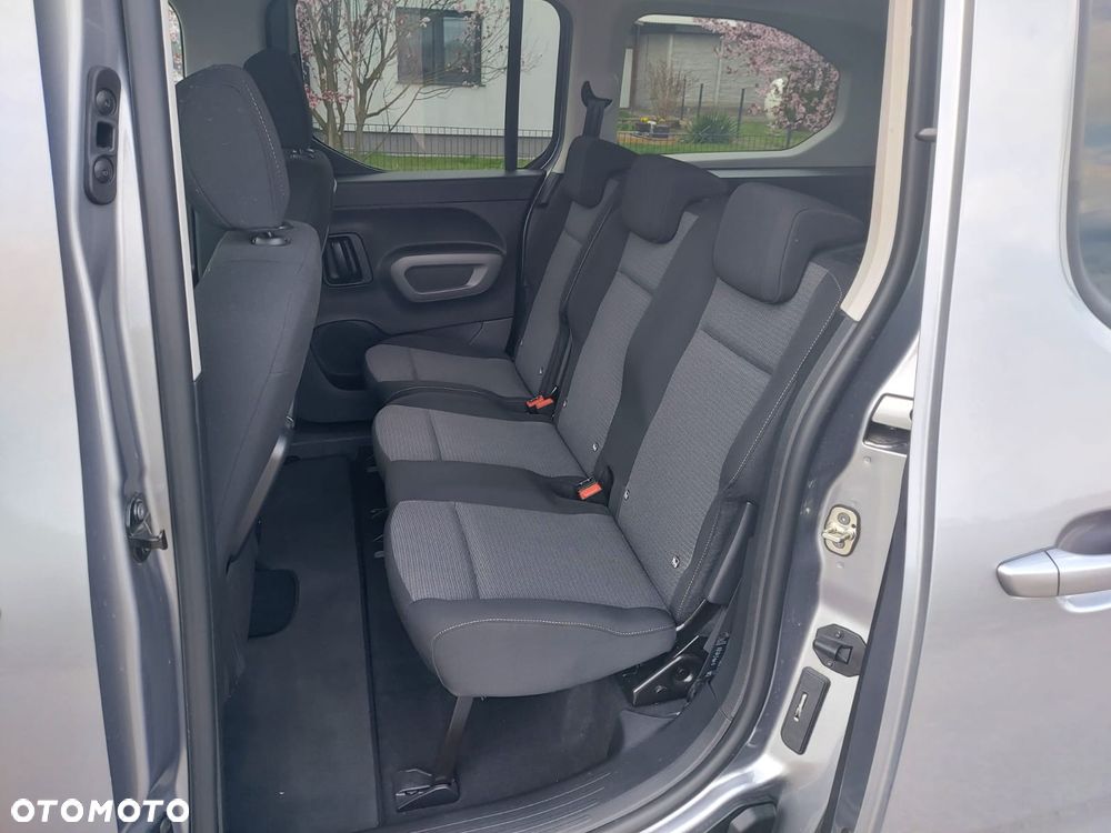 Toyota Proace City Verso 1.2 Turbo L1 Combi - 14