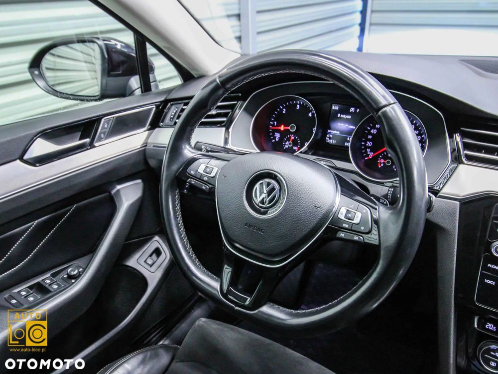 Volkswagen Passat 2.0 TDI SCR DSG Highline - 28