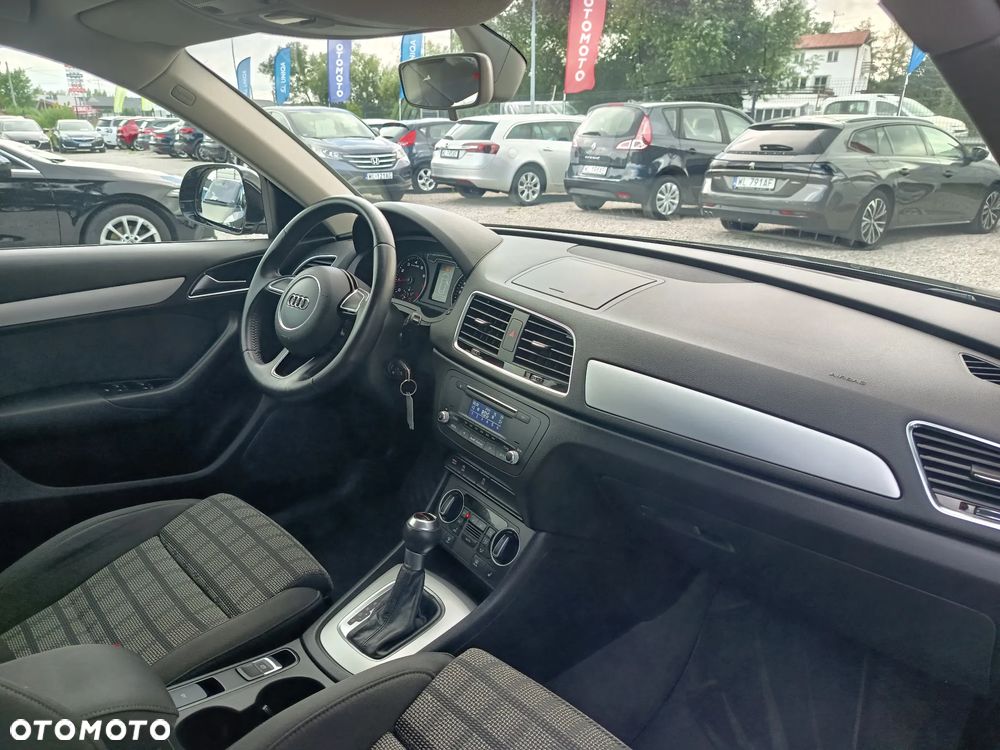 Audi Q3 1.4 TFSI S tronic - 24