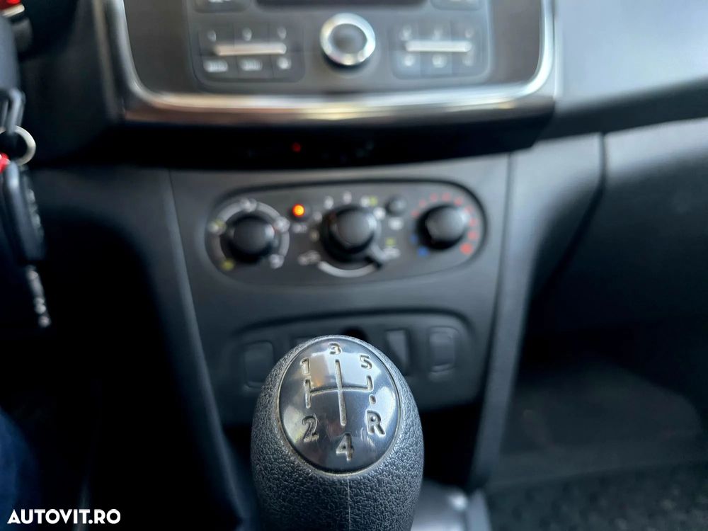 Dacia Logan 0.9 TCe Ambiance - 30