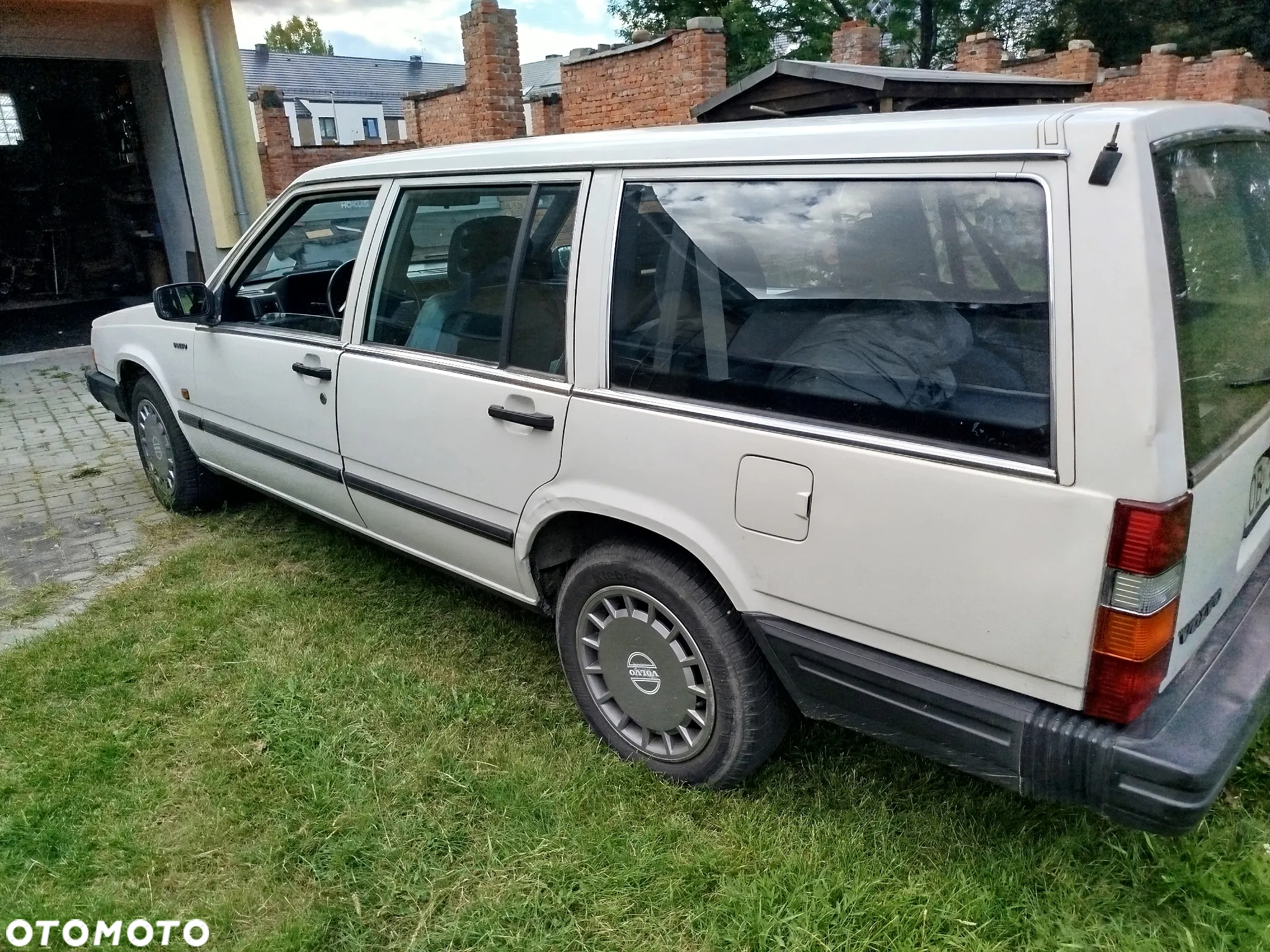 Volvo Seria 700 - 6