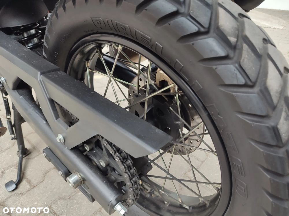 Royal Enfield Himalayan - 20