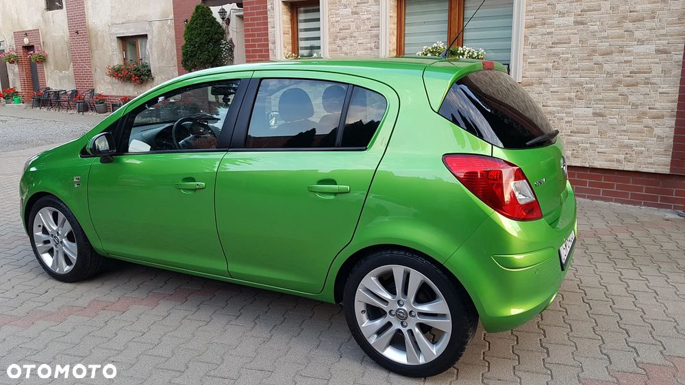 Opel Corsa 1.4 16V Enjoy - 3