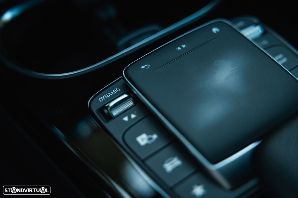 Mercedes-Benz A 250 e 8G-DCT AMG Line Advanced Plus - 42