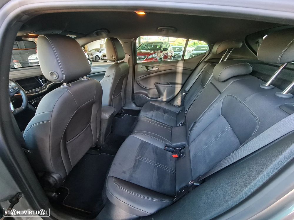 Opel Astra 1.6 CDTI Innovation S/S - 29