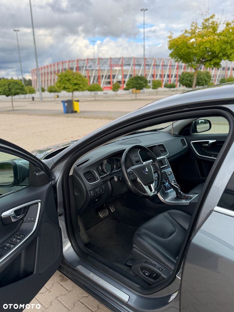 Volvo S60 T5 Geartronic Momentum - 10