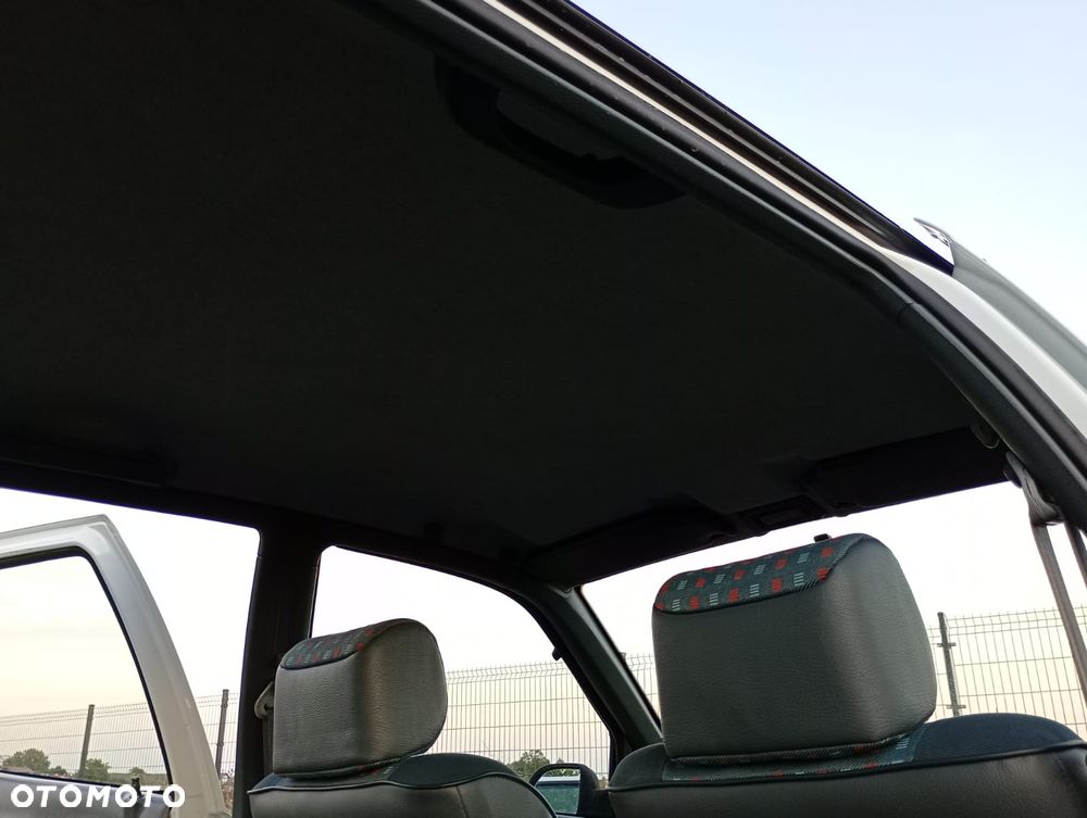 Renault Clio - 19