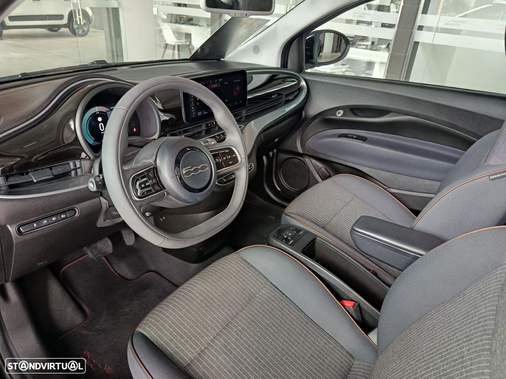 Fiat 500e 3 + 1 42 kWh Icon - 8