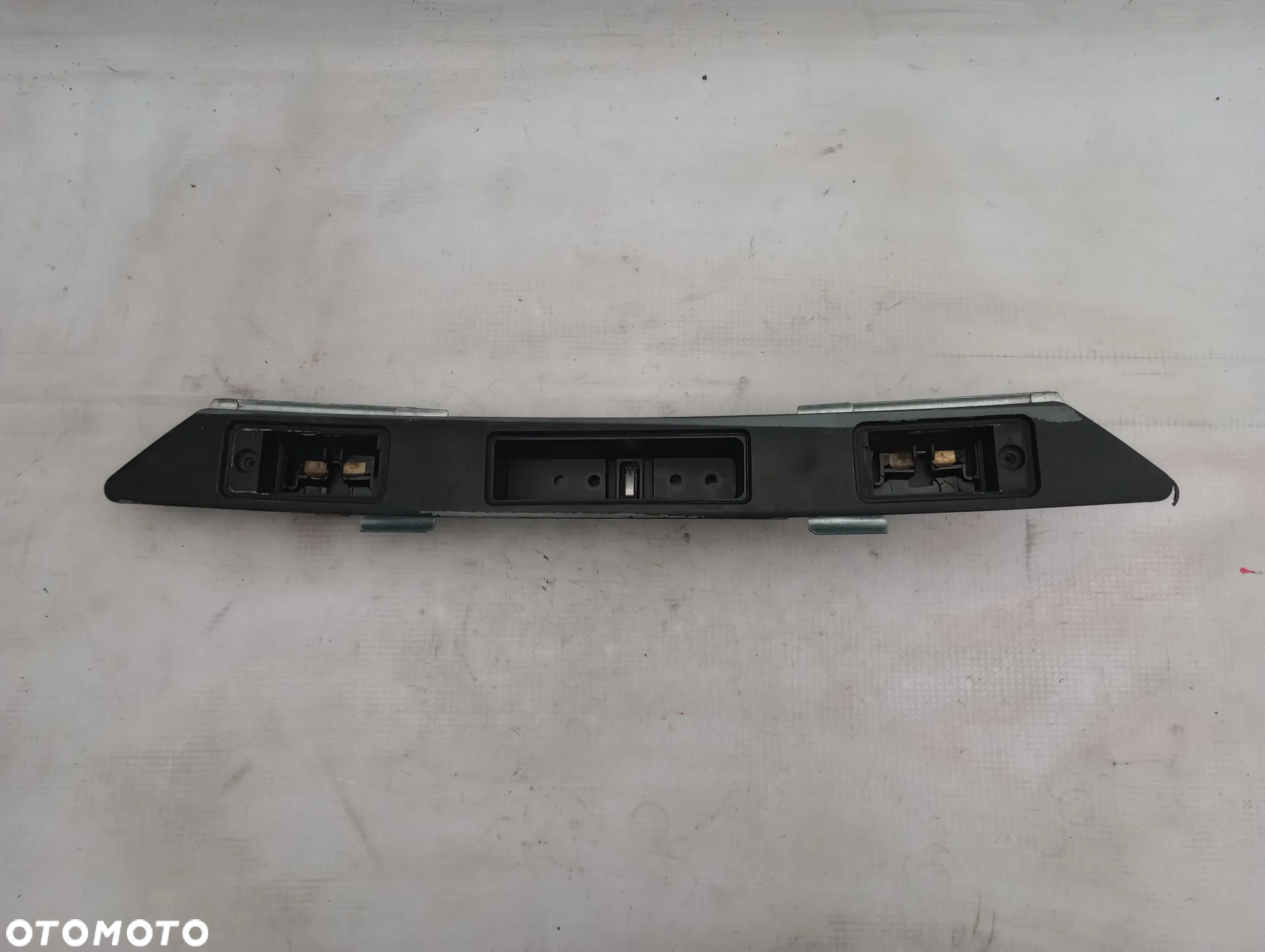 Audi A6 C6 Sedan Blenda Mikrostyk Klapa Tył 8E0827657H - 3