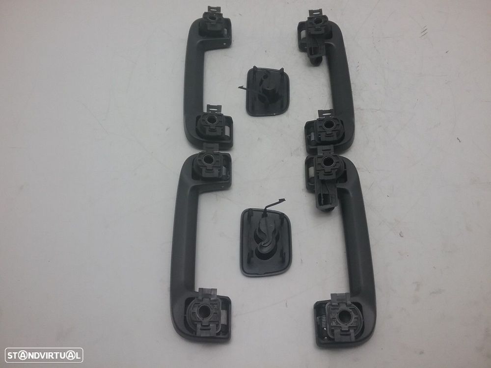 Pegas interiores Interior VOLVO V40 (525, 526) - 2