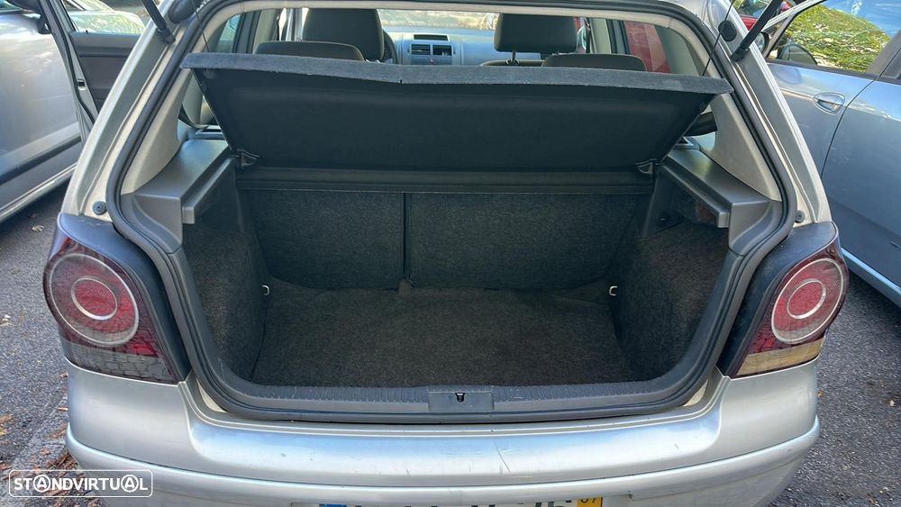 VW Polo 1.4 TDi Confortline - 8