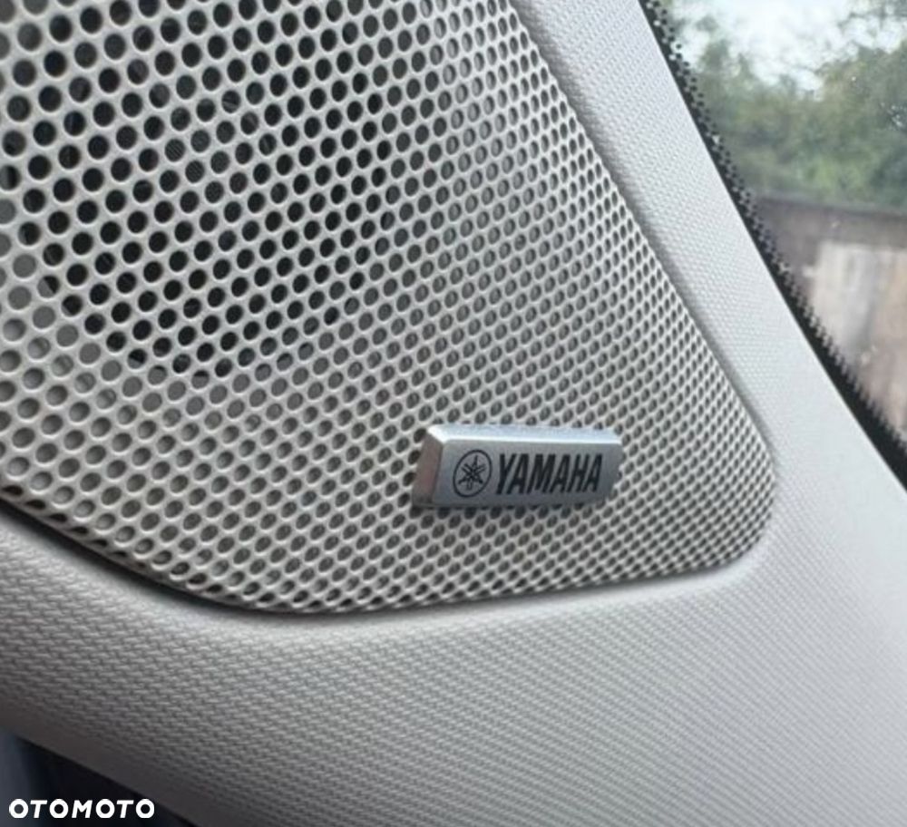 Mitsubishi Outlander - 9