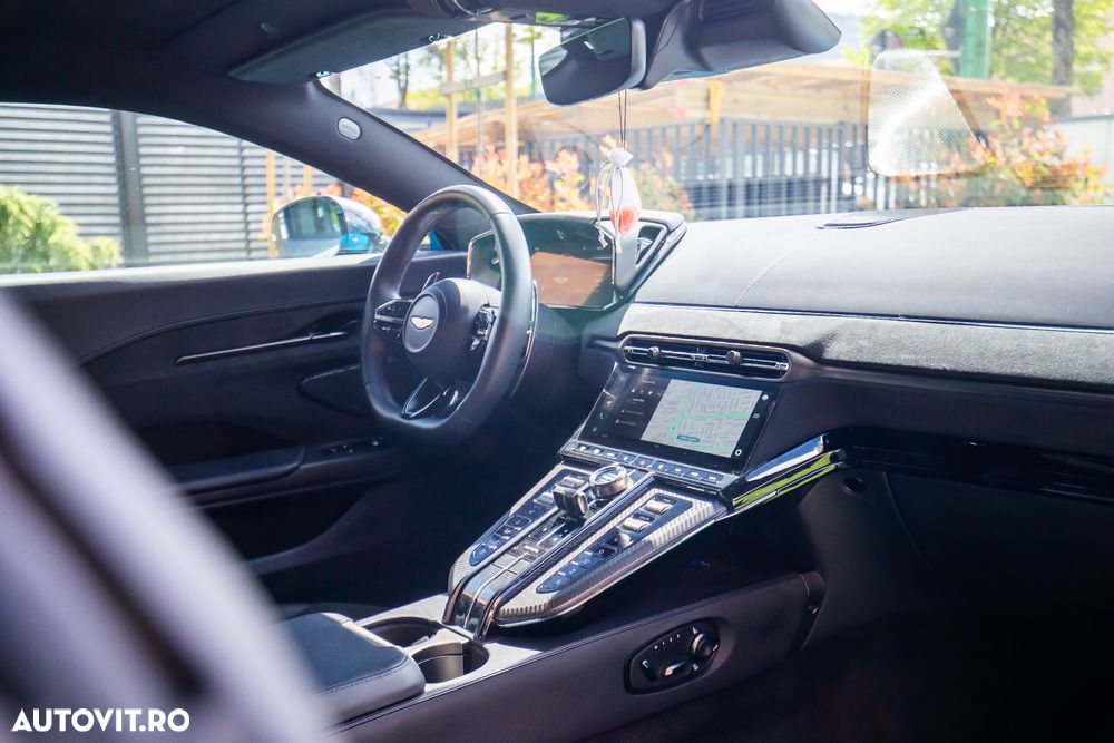 Aston Martin V8 Vantage Standard - 21