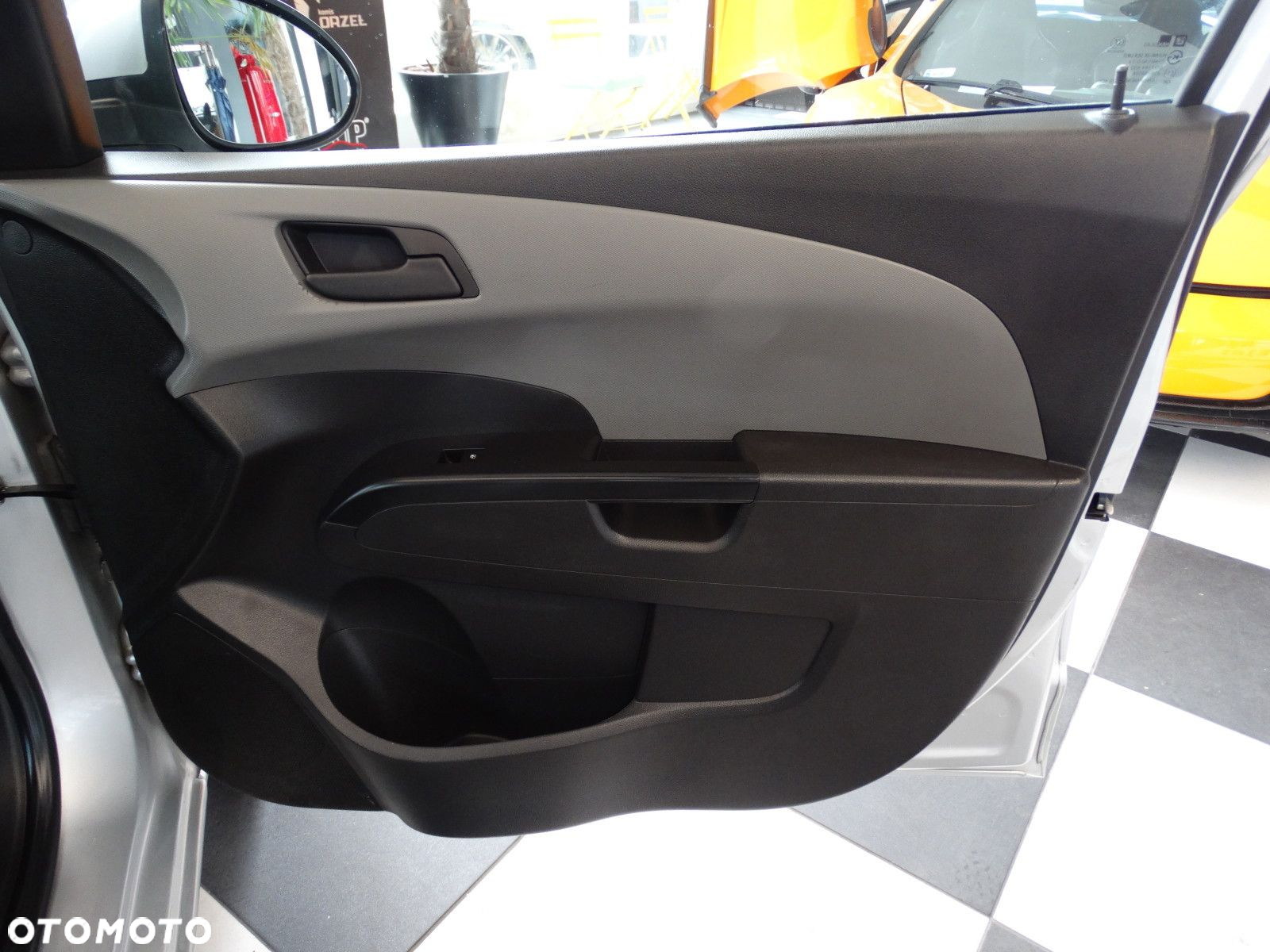 Chevrolet Aveo - 16