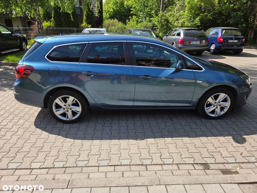 Opel Astra 1.6 CDTI Cosmo - 2
