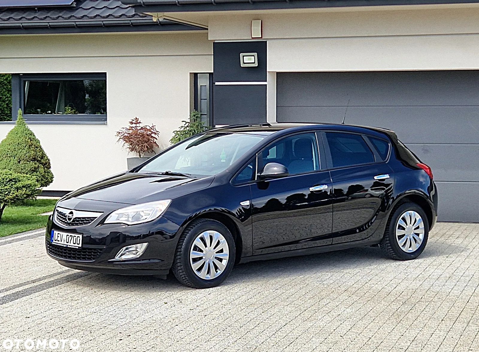 Opel Astra 1.4 Turbo Color Edition - 1