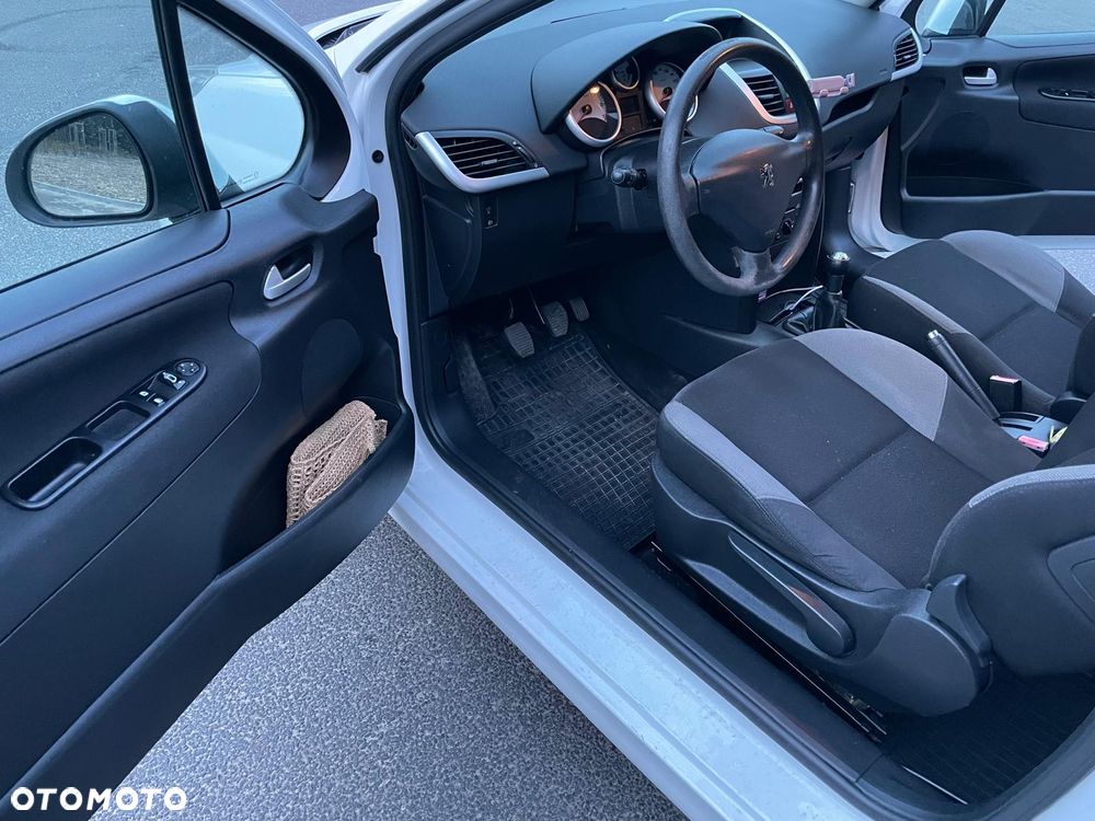 Peugeot 207 95 VTi Urban Move - 13