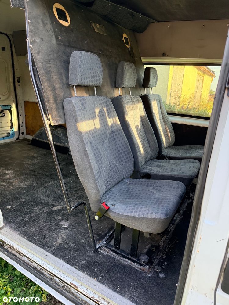 Ford Transit MAX - 5