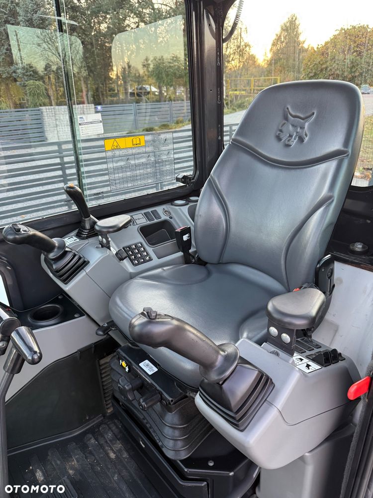 Bobcat E45 - 12