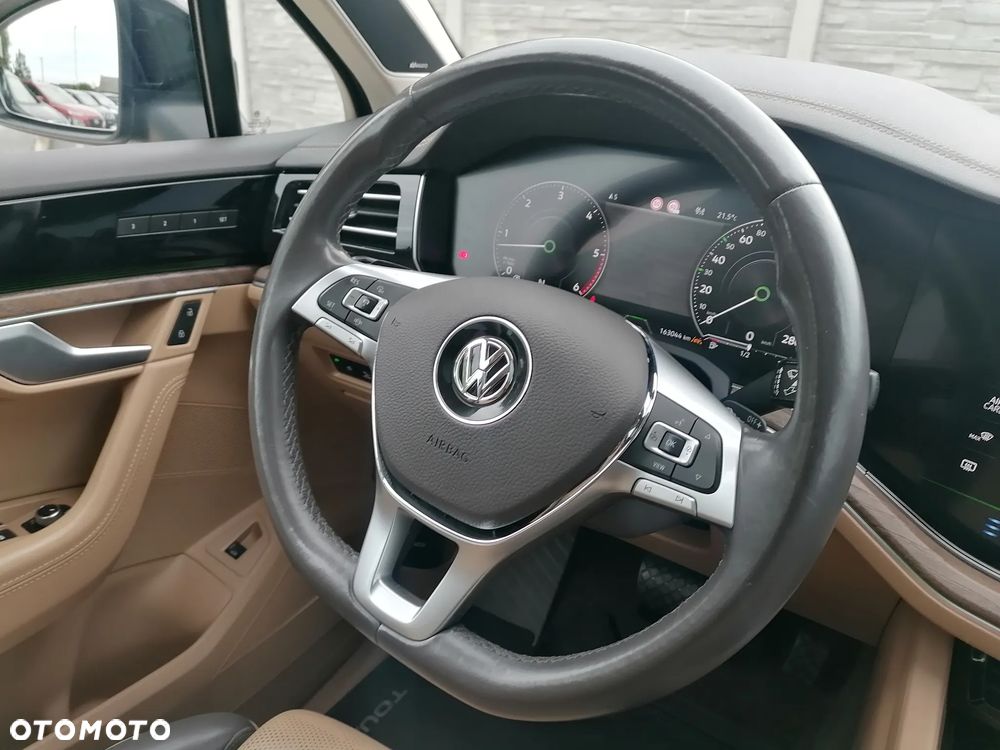 Volkswagen Touareg 3.0 V6 TDI SCR 4Mot R-Line - 15