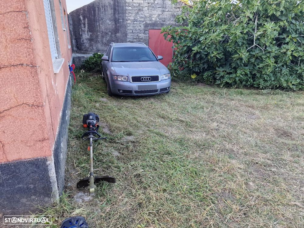 Audi A4 Avant - 4