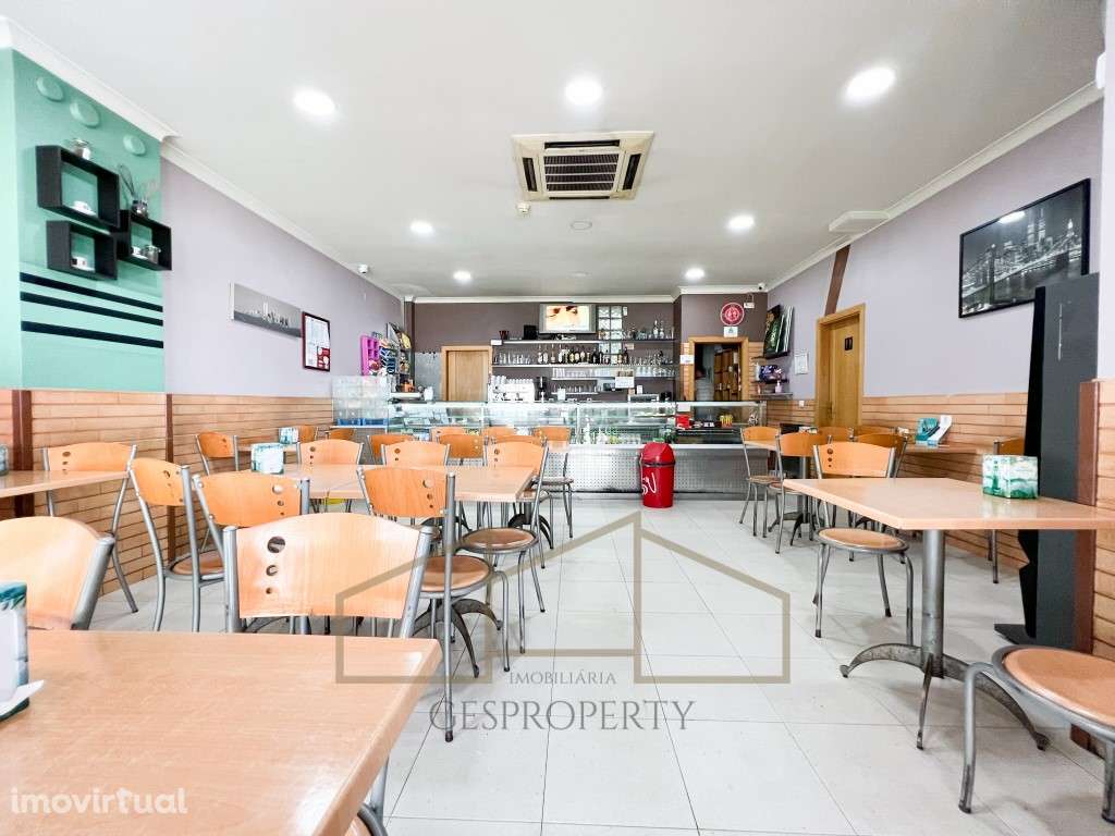 Espaço Comercial na Quinta do Bom Retiro - Sobreda - Grande imagem: 5/17