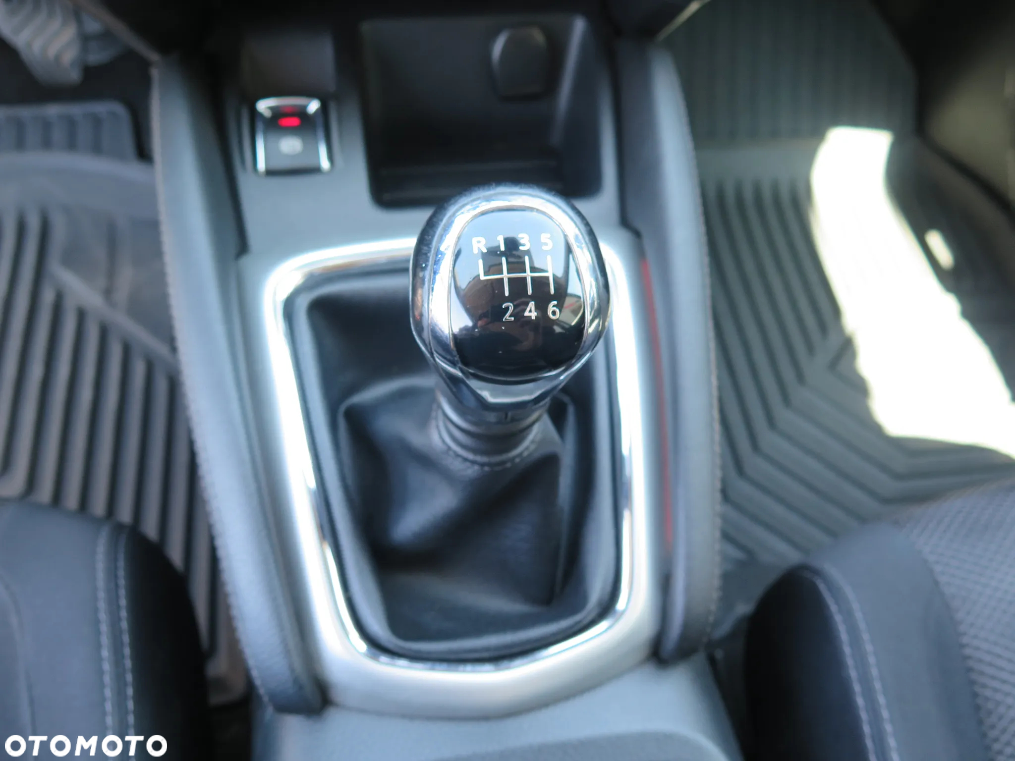Nissan Qashqai 1.2 DIG-T Acenta - 19