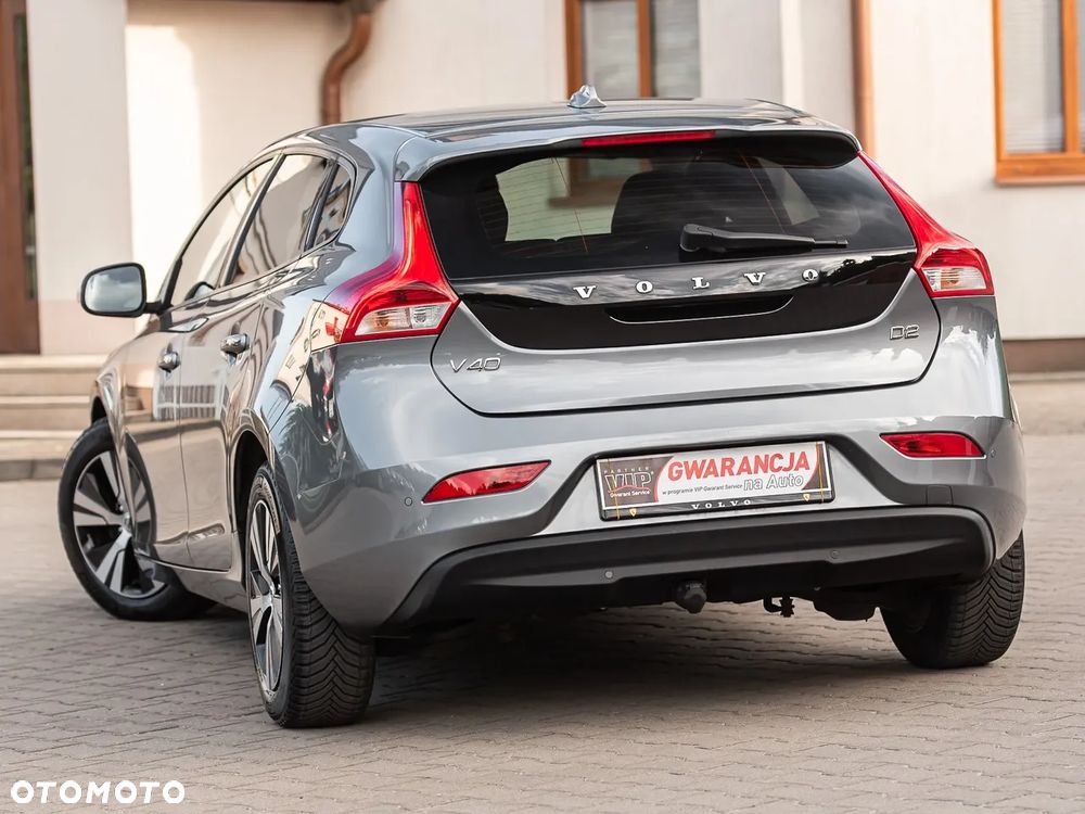 Volvo V40 D2 Drive-E Summum - 9