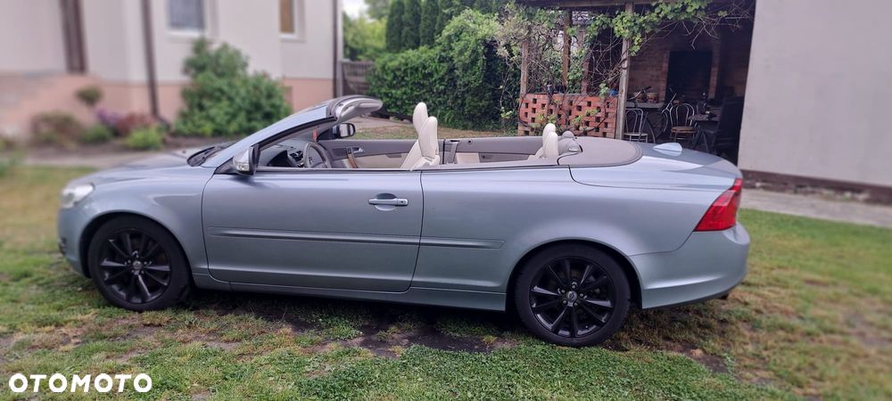 Volvo C70 - 25