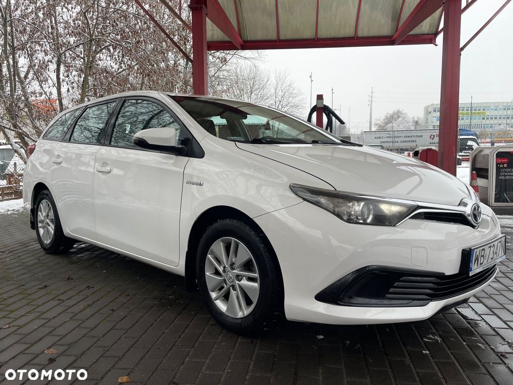 Toyota Auris Hybrid 135 Comfort - 2