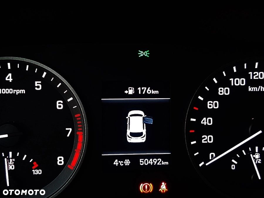 Hyundai Tucson 1.6 GDi 2WD Select - 23