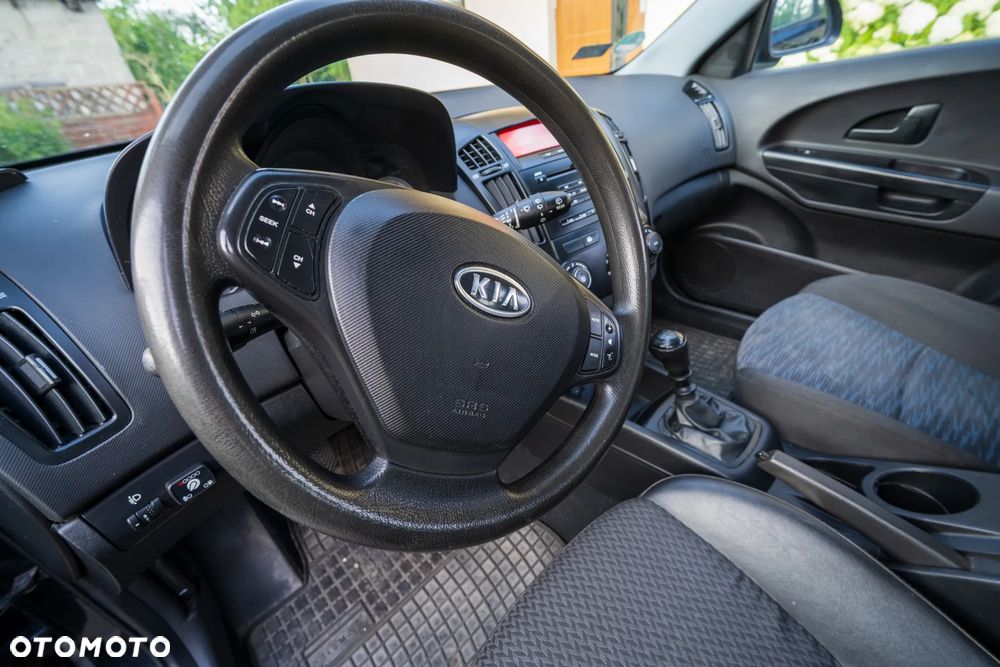 Kia Ceed 1.4 Comfort - 8