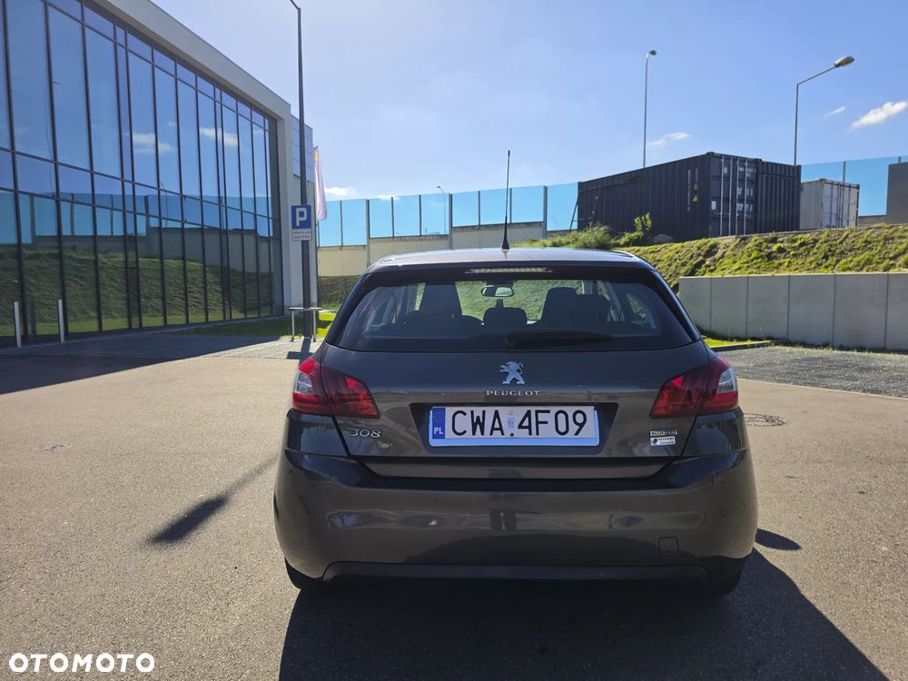 Peugeot 308 1.6 BlueHDi Allure S&S - 9