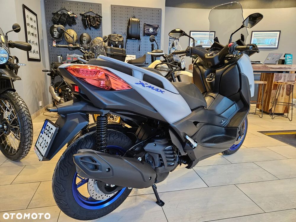 Yamaha X-max - 5