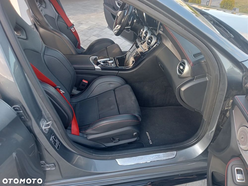 Mercedes-Benz Klasa C AMG 43 4Matic AMG TCT 9G - 21