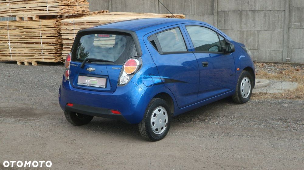 Chevrolet Spark 1.0 Base - 11