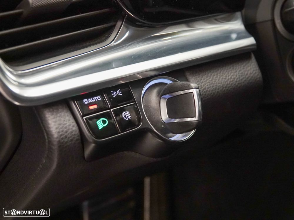 Porsche Panamera 4 E-Hybrid - 26