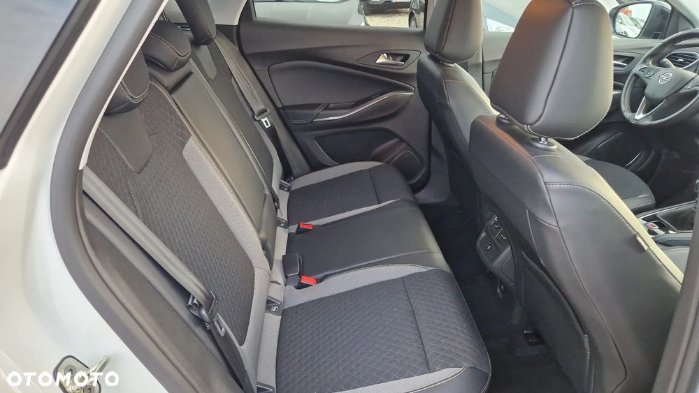 Opel Grandland X 1.2 Start/Stop Elegance - 14