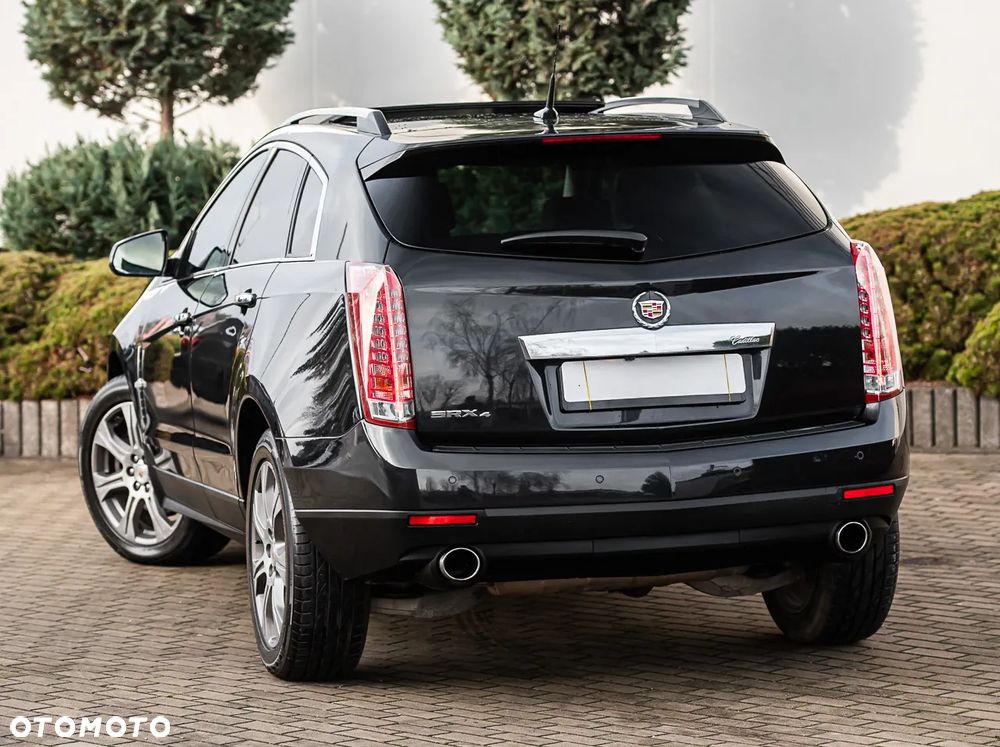 Cadillac SRX - 8