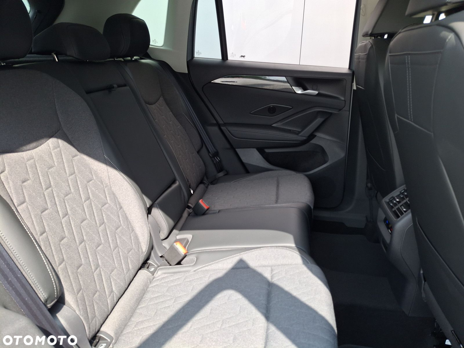 Volkswagen Tiguan 1.5 TSI EVO Life DSG - 24