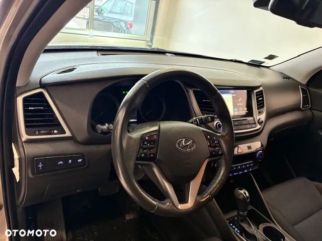 Hyundai Tucson 1.6 T-GDI Style 4WD DCT - 10